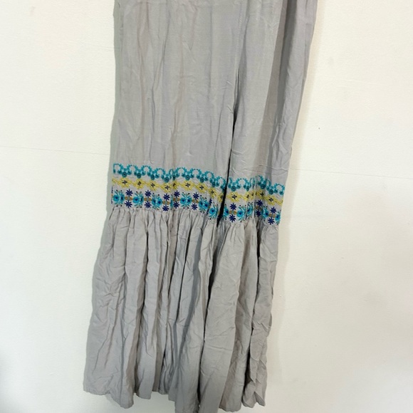 Natural Life Hannah Embroidered Smocked Jumpsuit SIZE SMALL - Picture 4 of 9